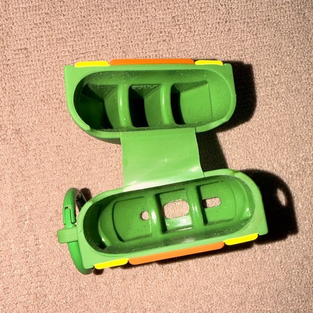 AirPods Pro 2 Avocado Case